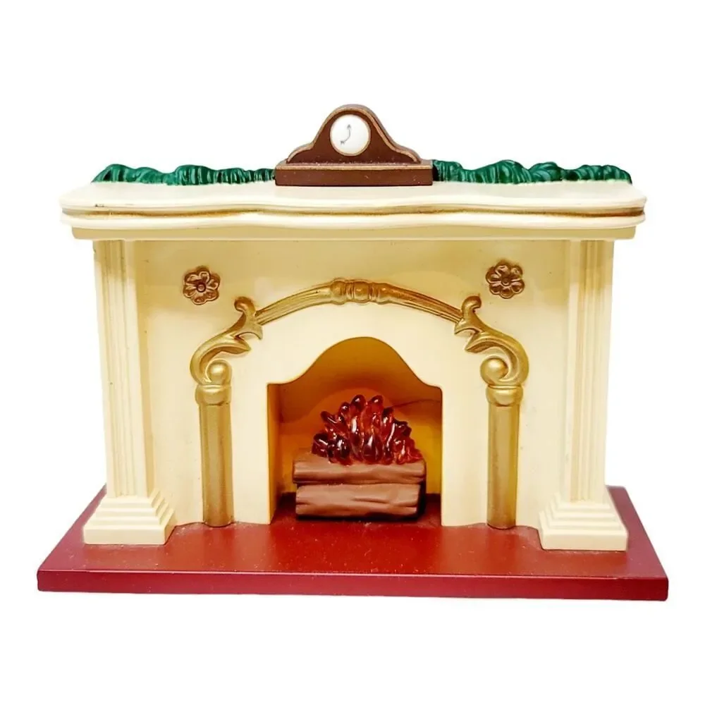Hallmark Keepsake Ornament 1993 The‎ Bearingers Flickering Light Fireplace